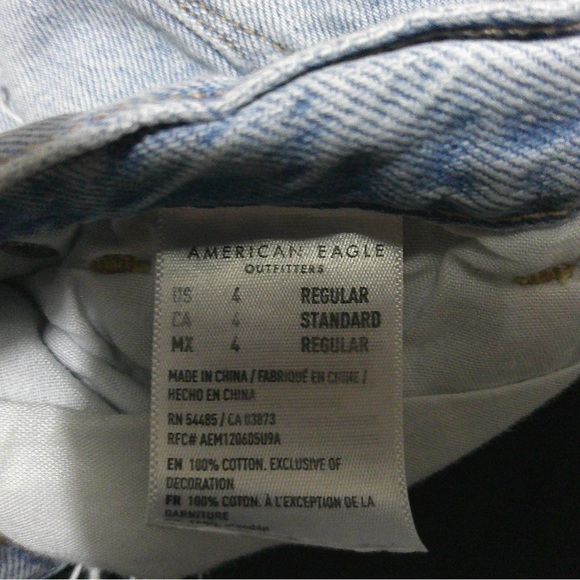 American Eagle Ripped Jeans - Picture 4 of 4